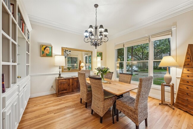 Building Photo - 4026 Villanova St