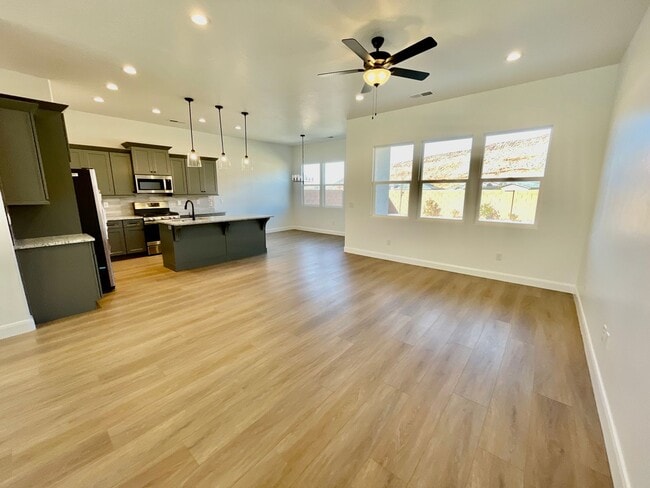 Building Photo - Four-Bedroom Home in Washington Fields