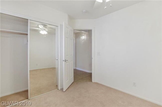 Building Photo - Single Story Townhome in Mountain Gate Community COMING SOON!