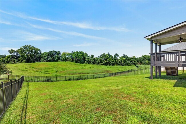 Building Photo - 393 Frontier Dr