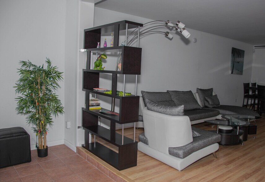 Building Photo - 2651 S Course Dr