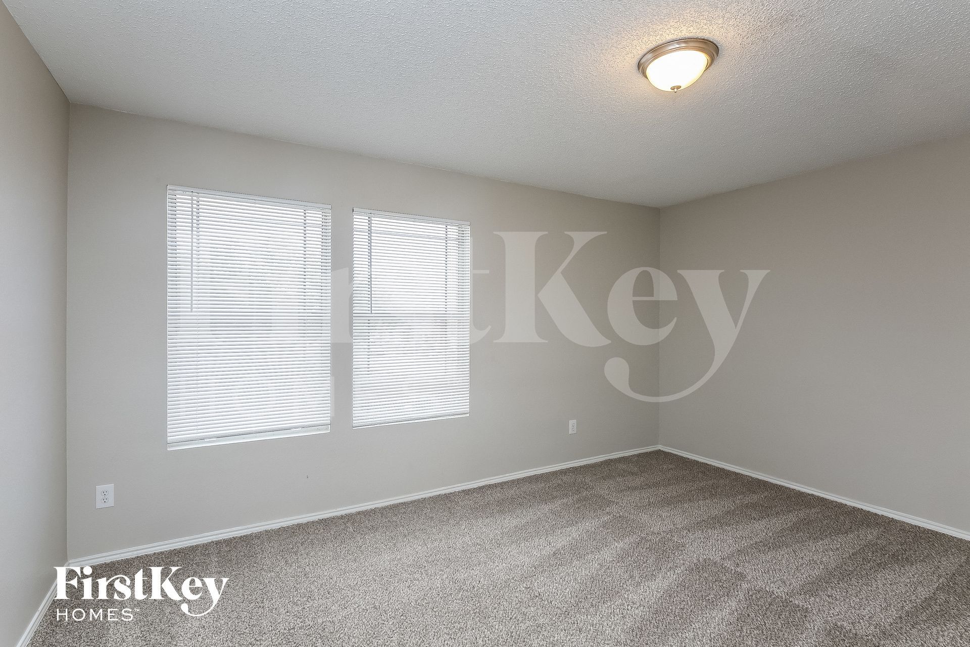 Building Photo - 2908 Robin Ln