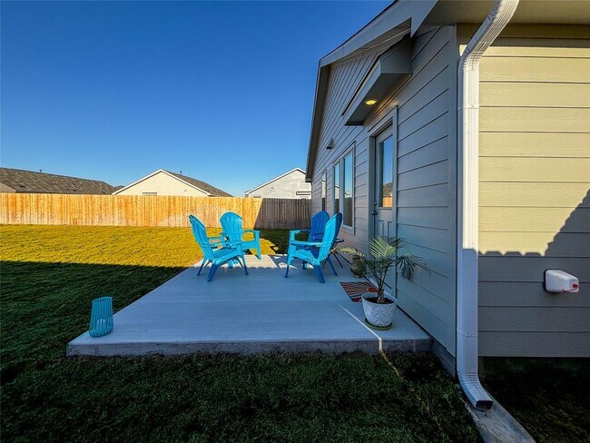 Building Photo - 429 Monsoon Dr