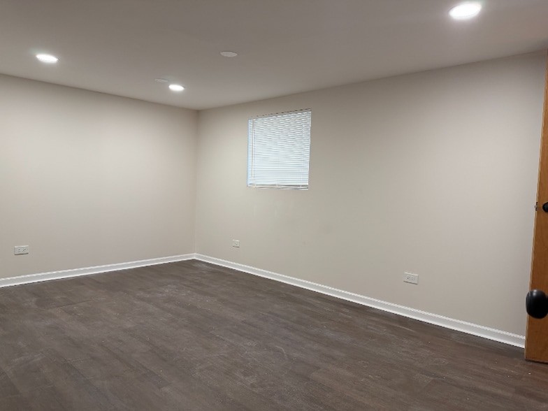 Building Photo - 3620 42nd Pl