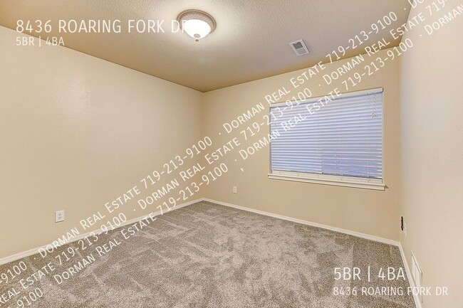 Building Photo - 8436 Roaring Fork Dr