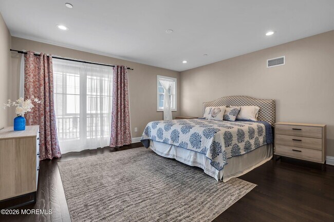 Building Photo - 58 Seaview Ave