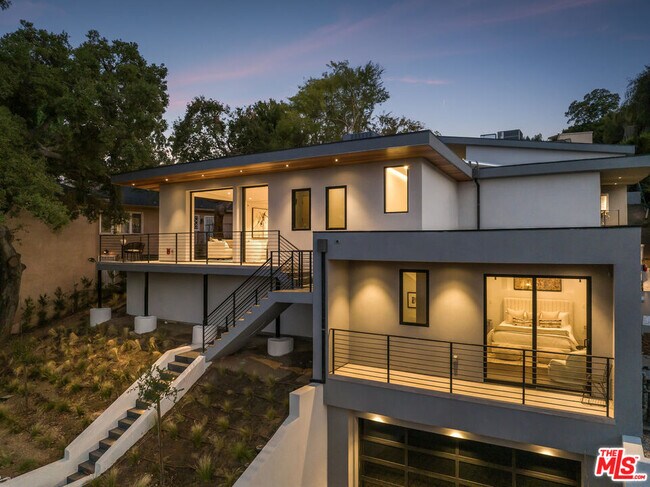 Building Photo - 3616 Cadman Dr