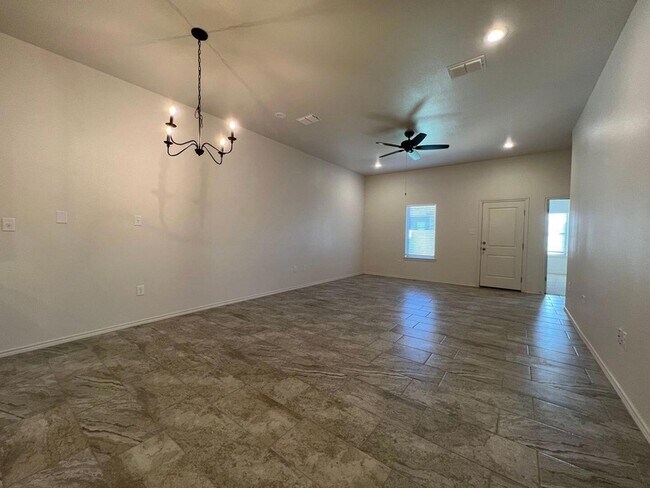 Building Photo - 5508 Lehigh St