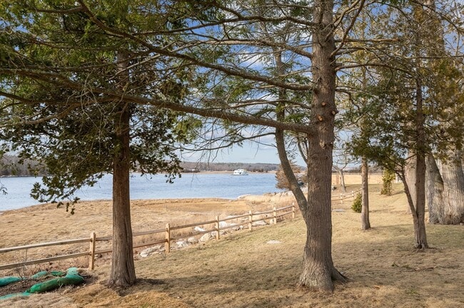 Building Photo - 6 Stanwood Pt