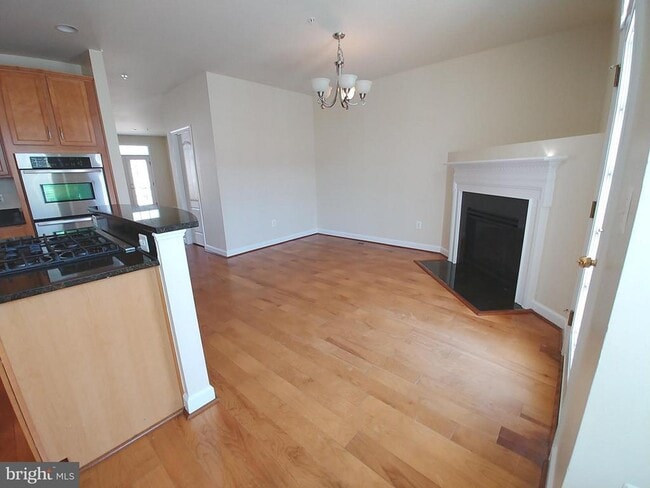 Building Photo - 8007 Sport View Rd