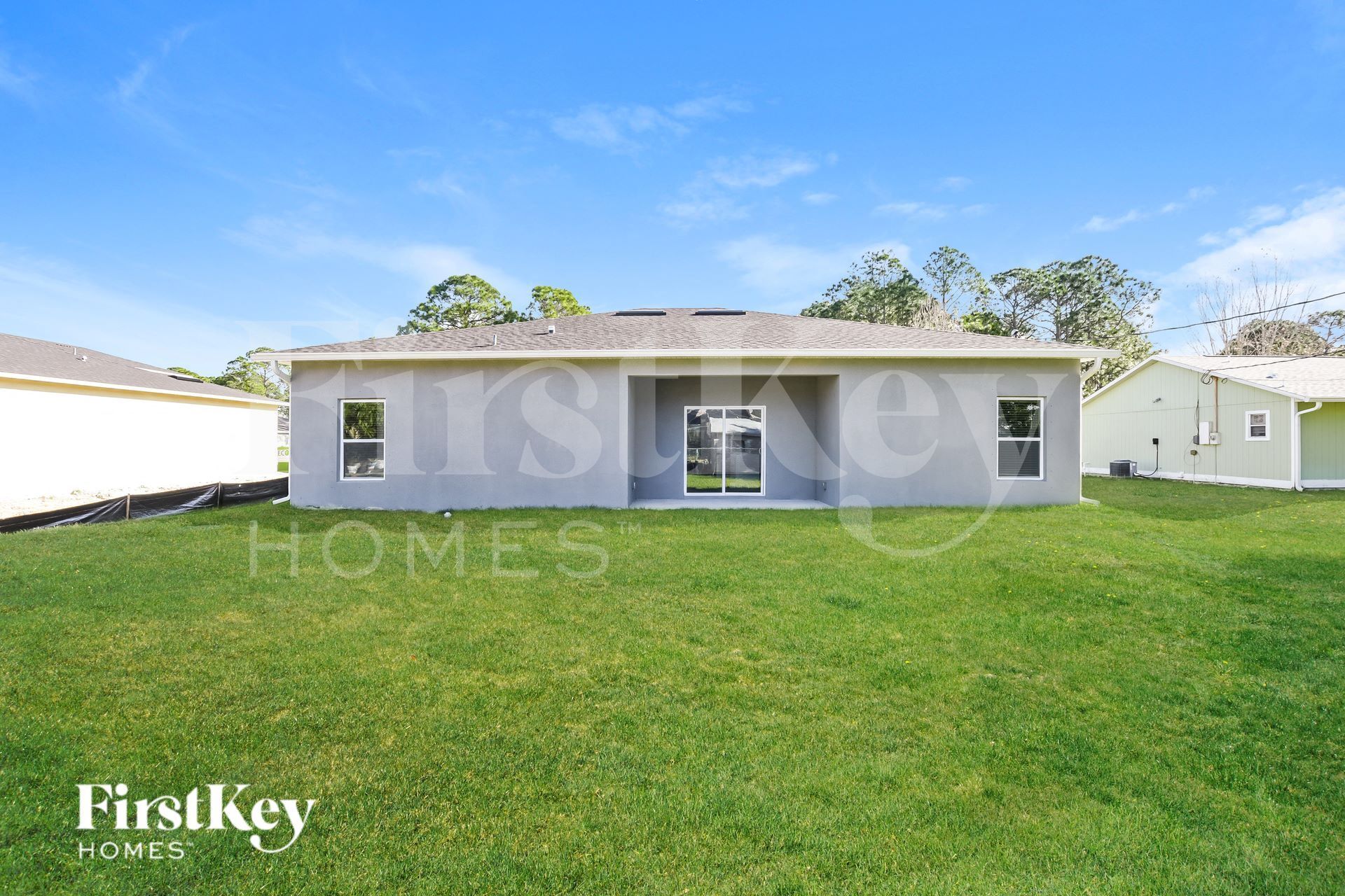 Building Photo - 664 Weaver Rd SW