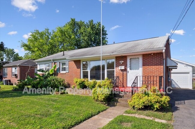 Building Photo - 21 Mansford Dr