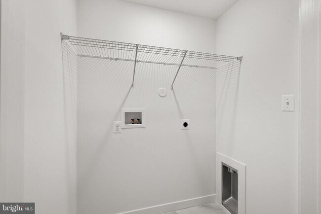 Building Photo - 1631 Blacksmith Wy