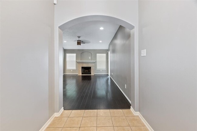 Building Photo - 9231 Taftsberry Dr