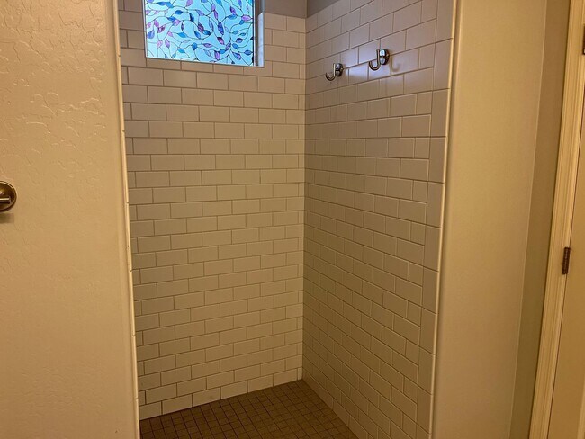 Building Photo - 15728 N 182nd Ln