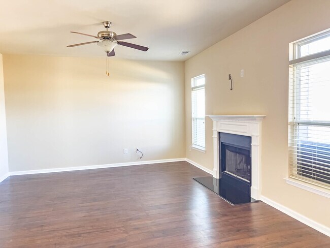 Building Photo - 4861 Coal Creek Dr