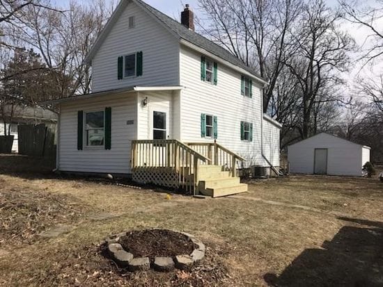 Building Photo - 5009 Hoagland Ave