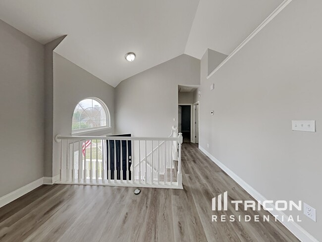 Building Photo - 6805 Bodgit Ln