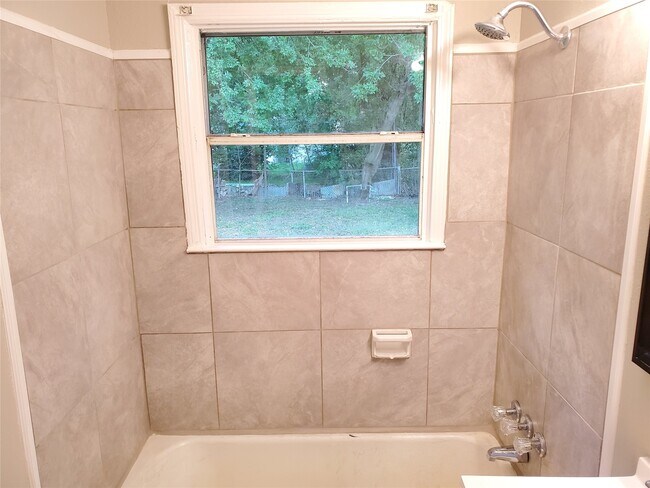 Building Photo - 5318 Doulton Dr
