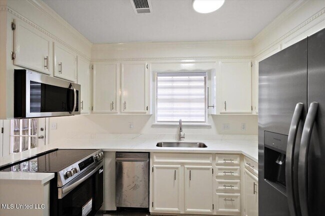 Building Photo - 200 Brendalwood Blvd