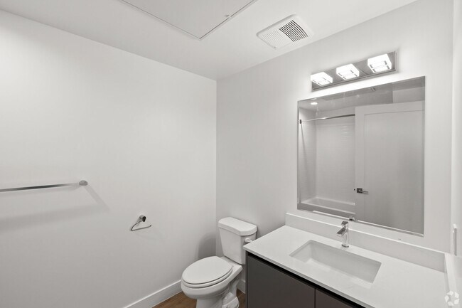 Building Photo - HUGE Studio 402!!! Only 2 units left!!!
