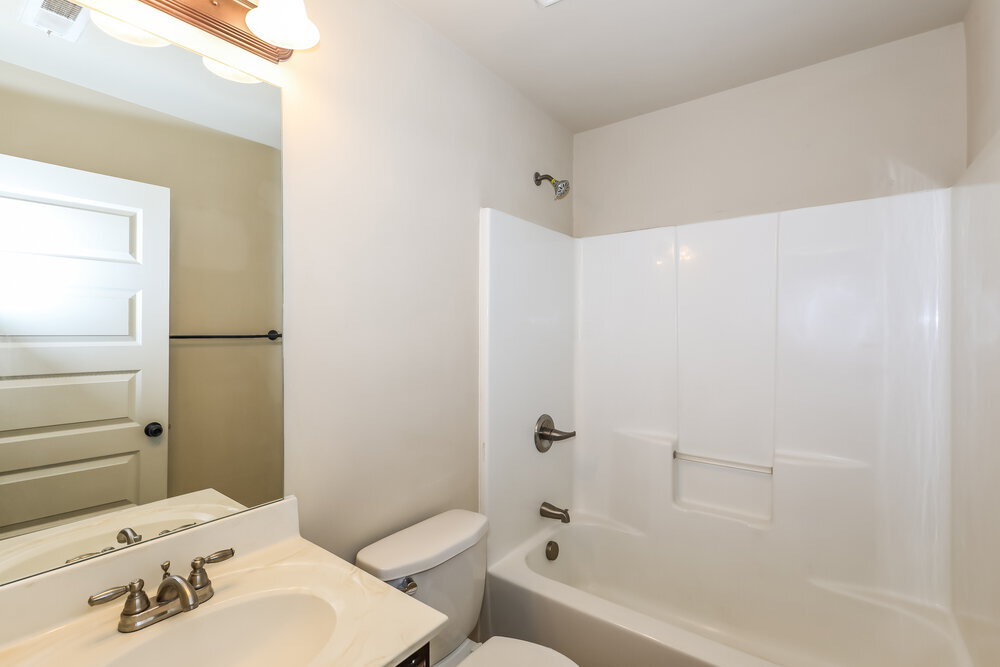 Building Photo - 576 Camano Way