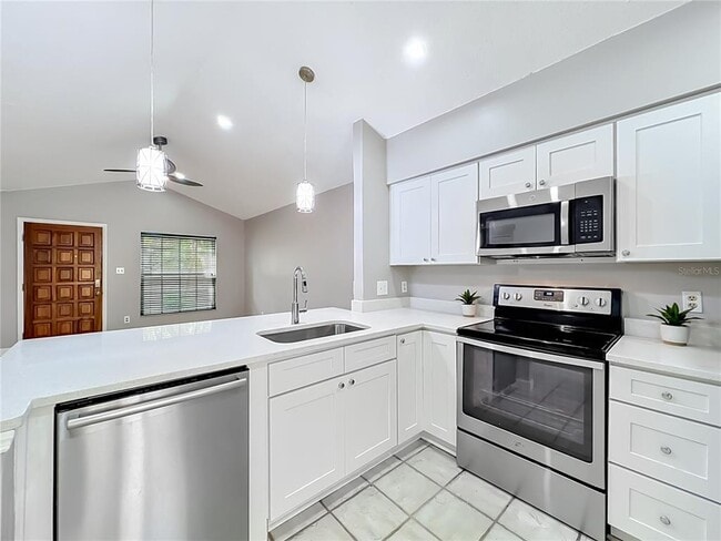 Building Photo - 2557 Riva Ct