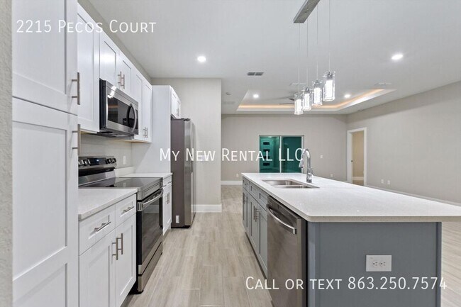 Building Photo - 2215 Pecos Ct