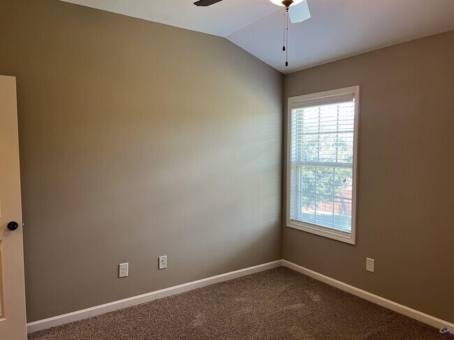 Building Photo - 104 Jared Court