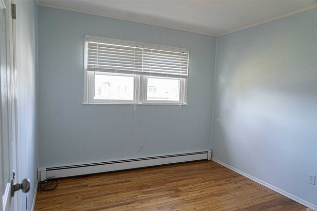Building Photo - 2250 Delmar Dr
