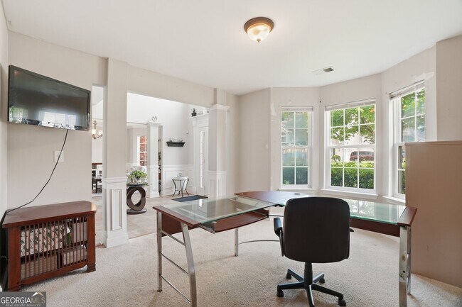 Building Photo - 3951 Oak Field Dr