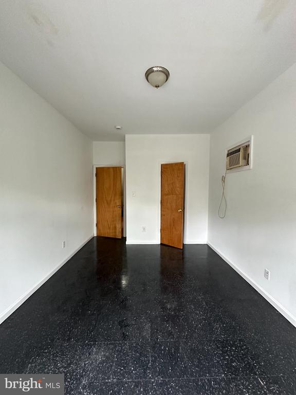 Building Photo - 2430 N 30th St