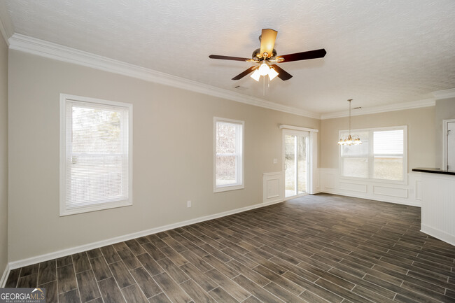 Building Photo - 7092 Littlebrook Way