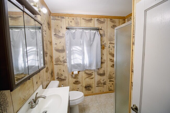 Building Photo - "Charming 2-Bedroom Retreat with Spacious 1411 sq. ft. Layout on Baylor Street, Lubbock!"