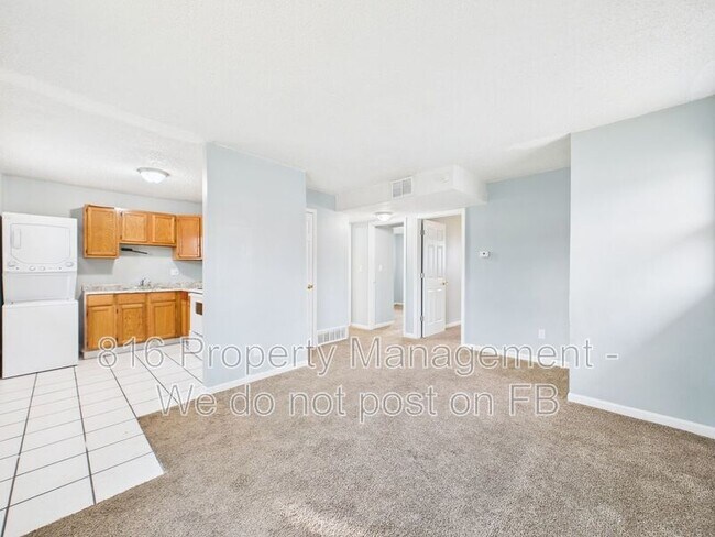 Building Photo - 6104 E 152 Terrace