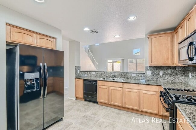 Building Photo - 5821 Alisa Roberts St