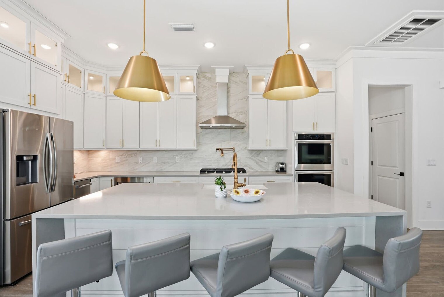 Building Photo - 120 Dune Dr