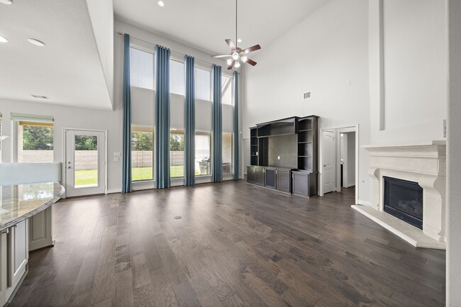 Building Photo - 3907 Pinecrest Peak Dr