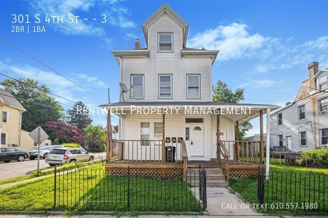 Building Photo - 301 S 4th St