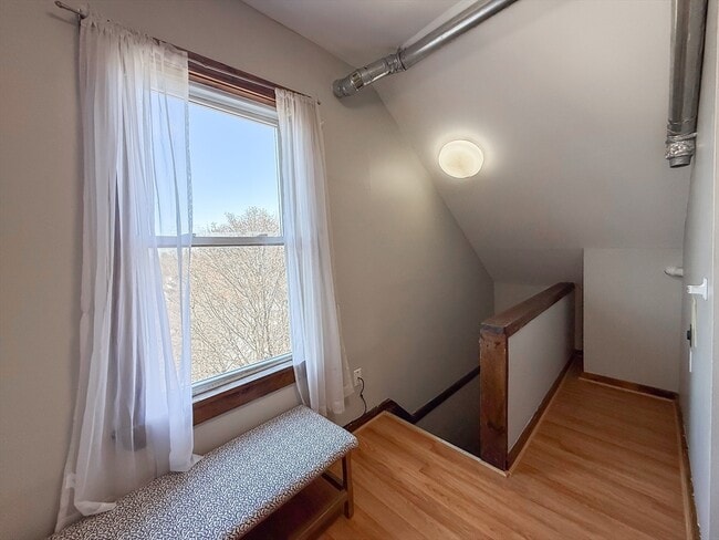 Building Photo - 803 Boylston St