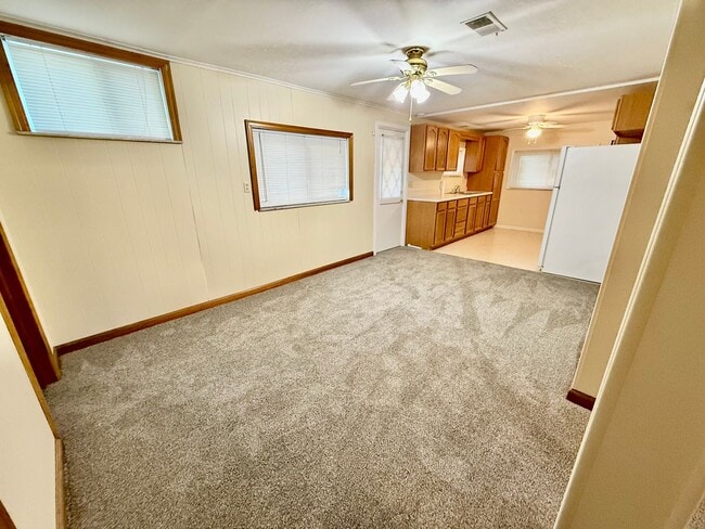 Building Photo - Hopewell - Near 5 Points - 2 Bedroom - 2 B...