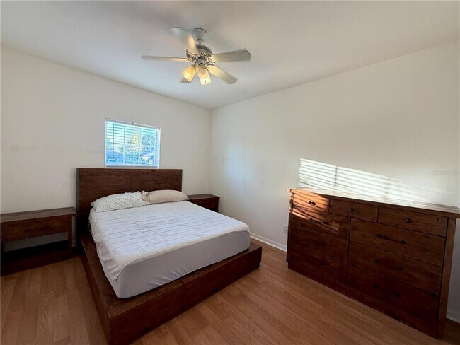 Building Photo - 2436 Oak Mill Dr