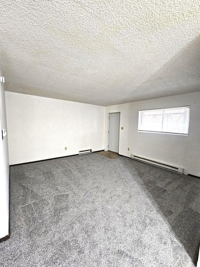 Building Photo - 747 Glenarm St