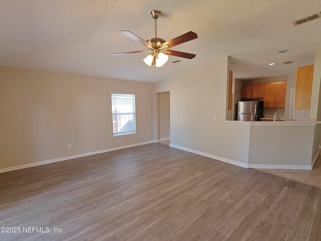 Building Photo - 1250 Bedrock Dr