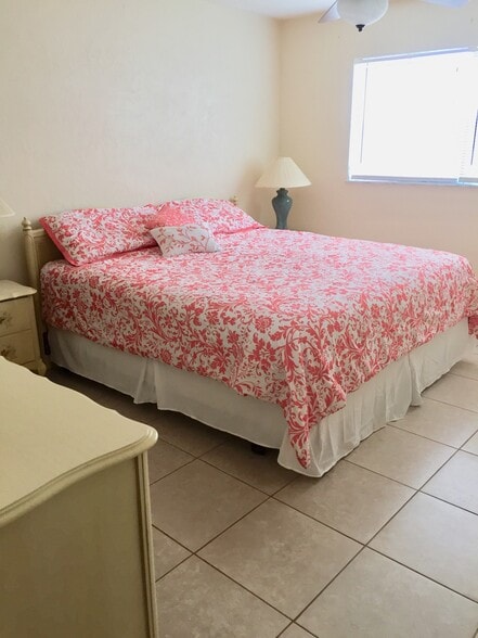 Master King - 3124 US HWY 441 SE