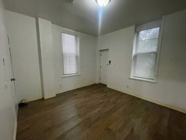 Building Photo - 1311 W Allegheny Ave