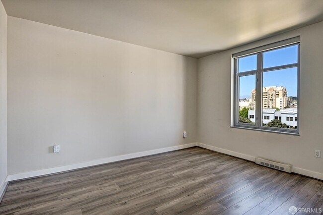 Building Photo - 1310 Fillmore St