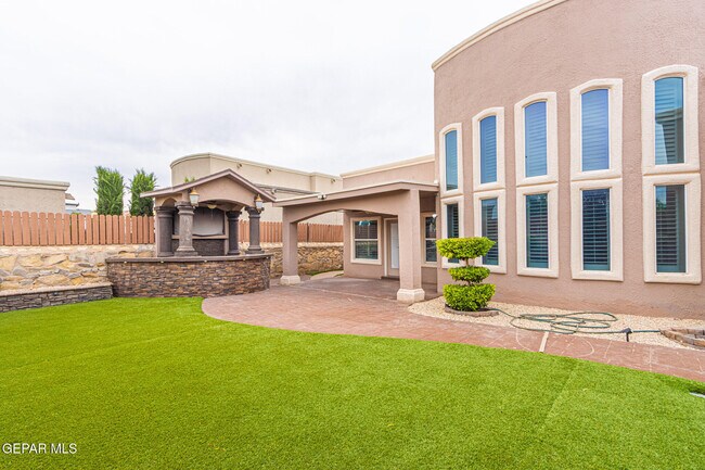Building Photo - 3849 Tierra Campa Dr