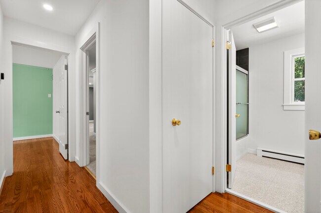 Building Photo - 3840 Black Rock Tpke