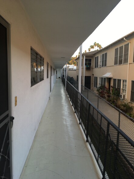 Building Photo - 5711 Carlton Way